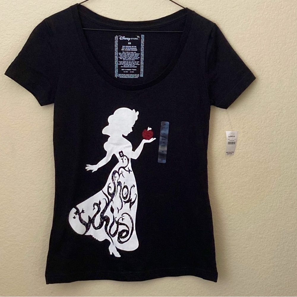 Disney Store Snow White Silhouette Glitter Apple Tee Shirt